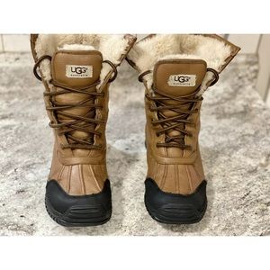 UGG Australia Women's Adirondack ll Boots Brown Otter 5469 Waterproof Size 7